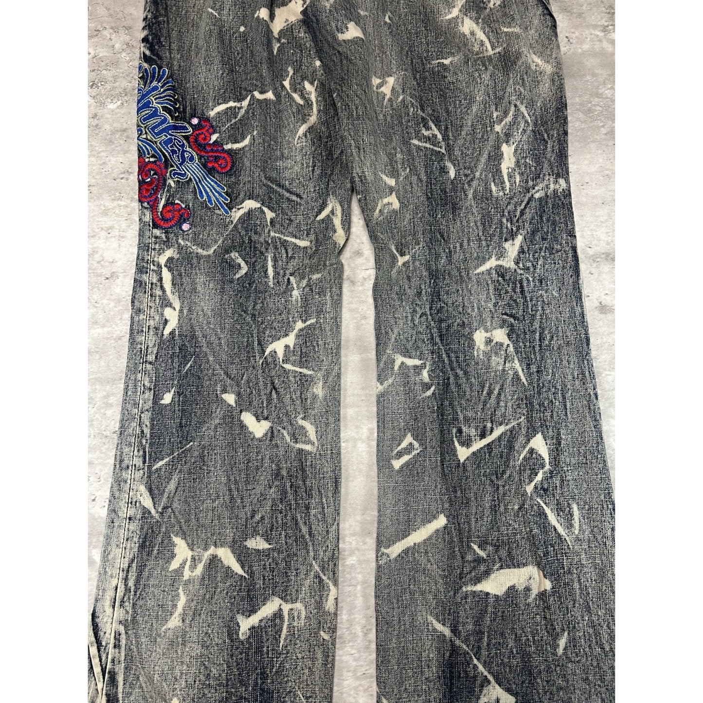 Vintage Womens Y2K Akademiks Embroidered Acid Wash Denim Pants Size 34