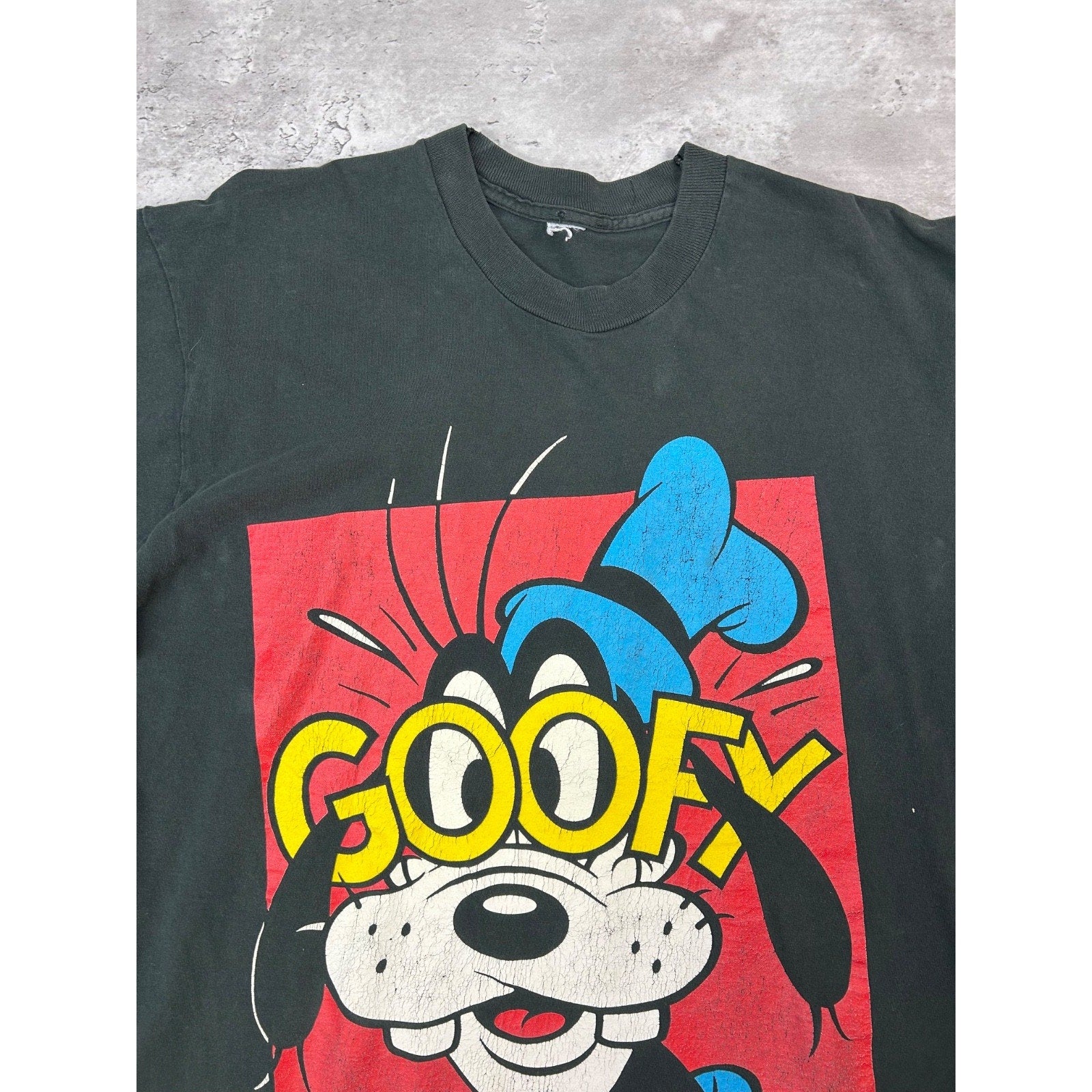 Vintage 90s Disney Goofy Cartoon Character Graphic T-Shirt Size XL