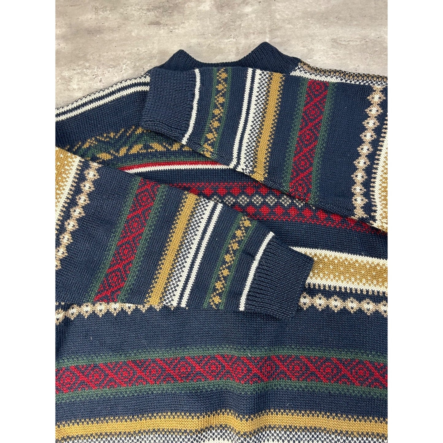 Vintage Abstract Striped Geometric Pullover Ribbed Knit T-Shirt Size Small