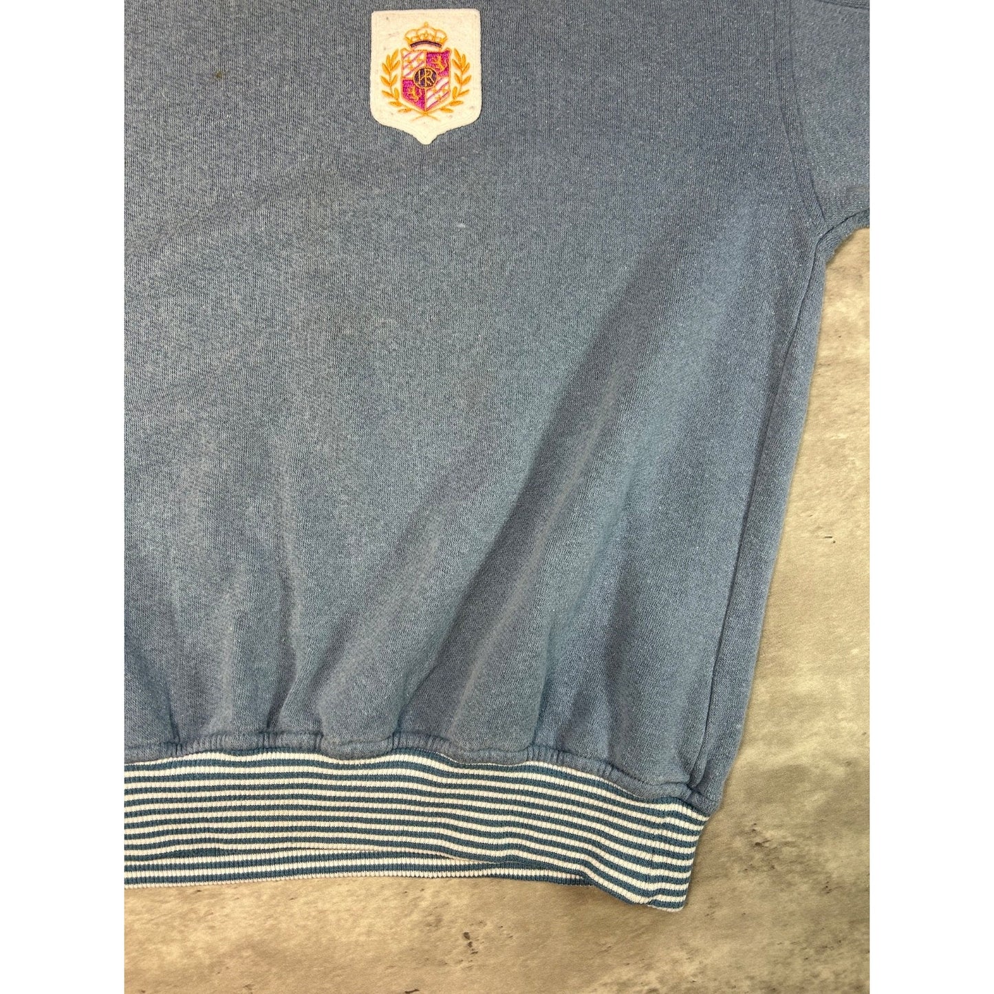 Vintage 90s Kenny Rogers Embroidered Crest Pullover Mockneck Sweatshirt Sz Large