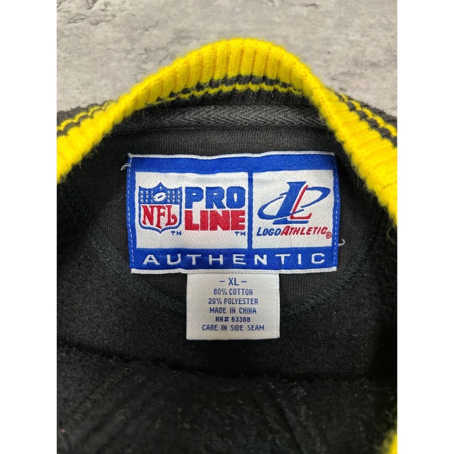 Vintage 90s Pittsburgh Steelers NFL Embroidered Spellout Sweatshirt Size XL