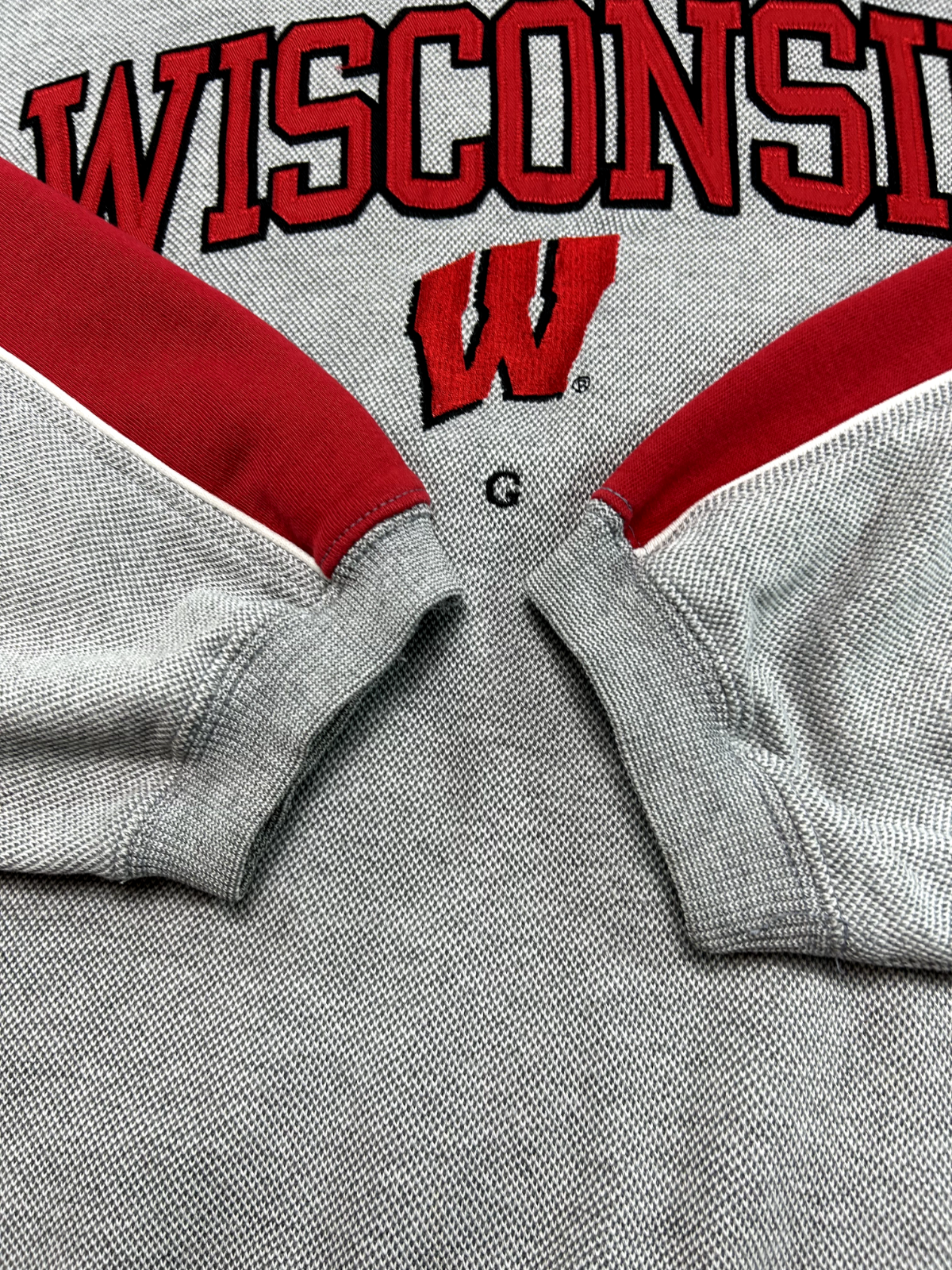 Vintage Wisconsin Badgers NCAA Embroidered Spellout Collegiate Sweatshirt Sz XL