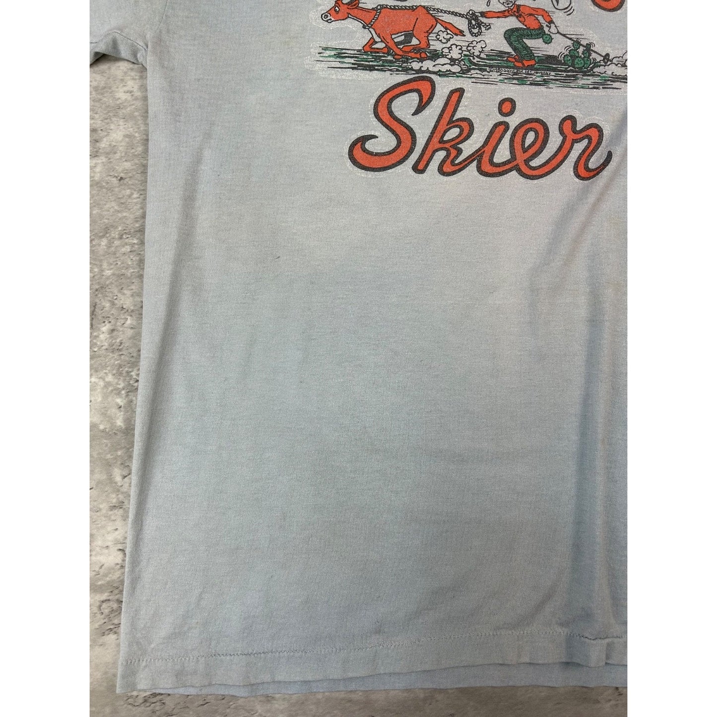 Vintage 1980 Texas Skier Western Spellout Graphic T-Shirt Size Large Blue