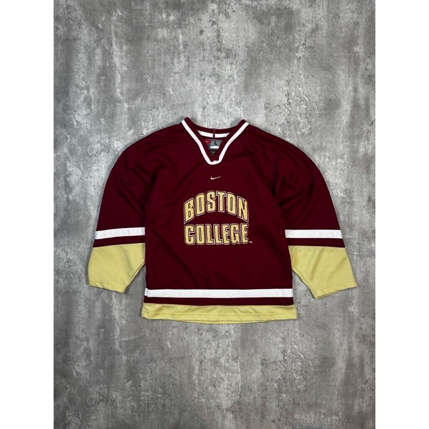 Vintage Boston College NCAA Nike Team Hockey Jersey Size YOUTH Large