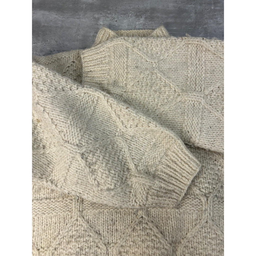 Vintage 80s/90s Cable Knit Diamond Print 1/4 Button Pullover Sweater Size Large
