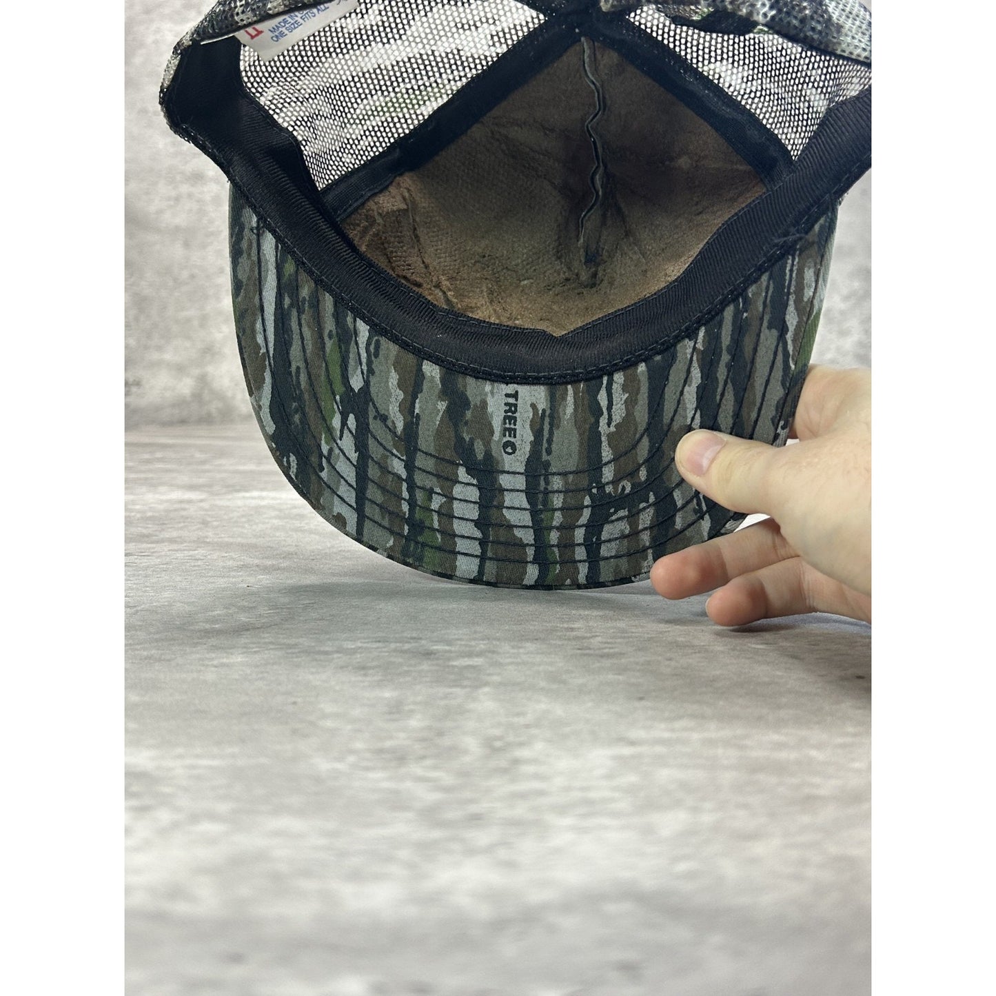 Vintage 80s Red Man Tree Camo Hunting Trucker Snapback Hat OSFA
