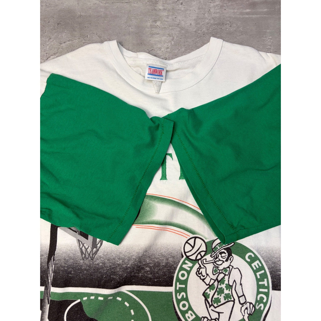 Vintage 1994 Boston Celtics NBA Embroidered Spellout Graphic T-Shirt Size XL