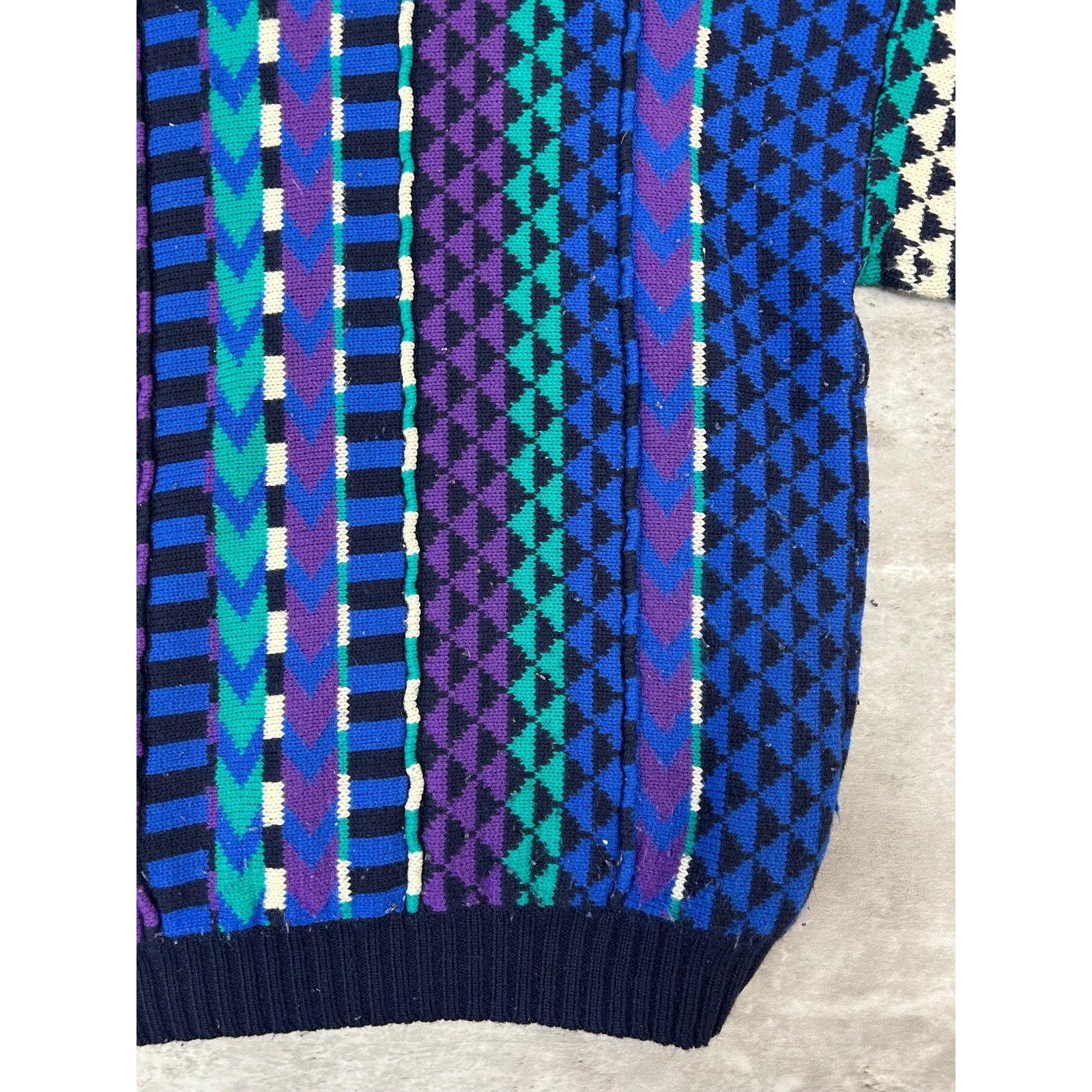 Vintage 90s Geometric Striped Print Pullover Knit Sweater Size XL
