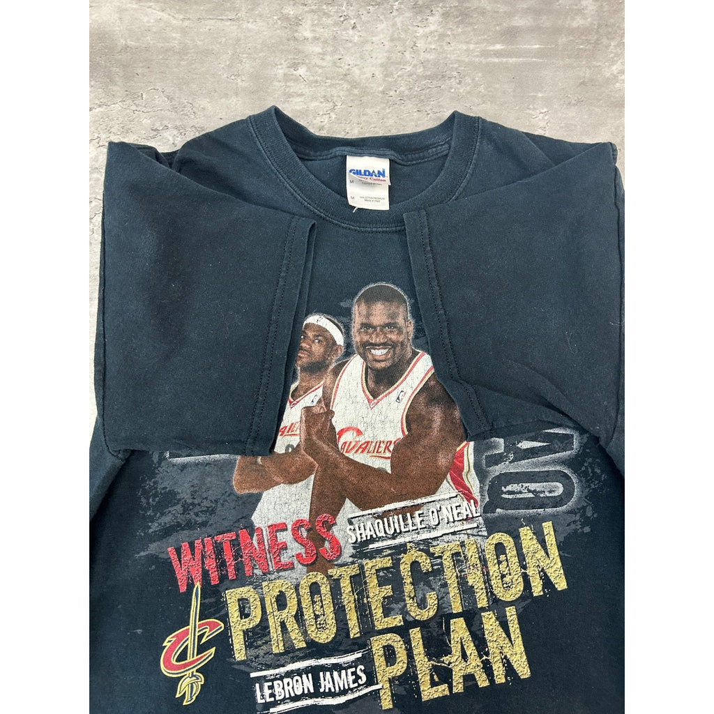 Vintage Lebron James #23 & Shaquille O'Neal #32 Cleveland Cavaliers T-Shirt Med