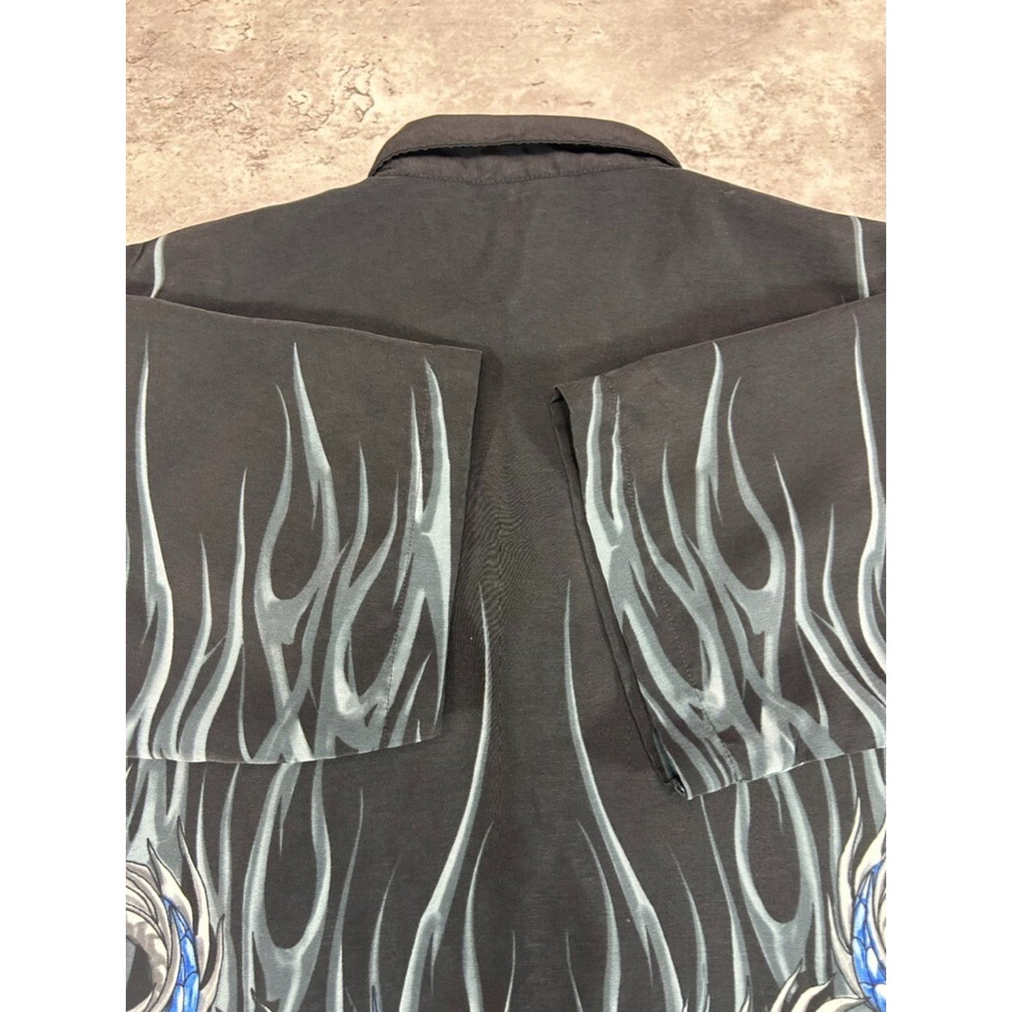 Vintage Y2K Flame Dragon All Over Print Short Sleeve Button Up Shirt Size Medium