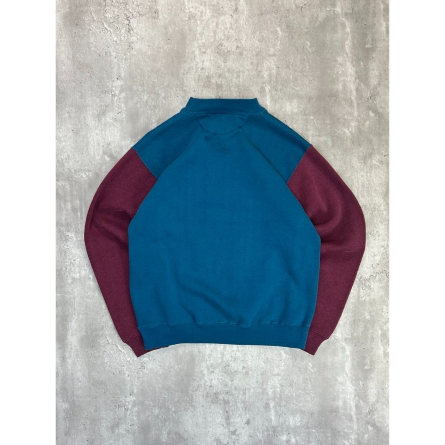 Vintage 1993 Looney Tunes University Of Tazmania Taz Graphic Sweatshirt Medium