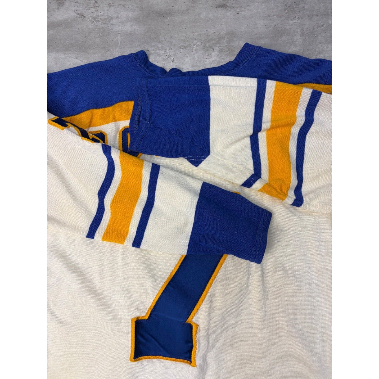 Vintage 80s/90s #7 Buffalo Sabres NHL Stitched Hockey Jersey Size Large