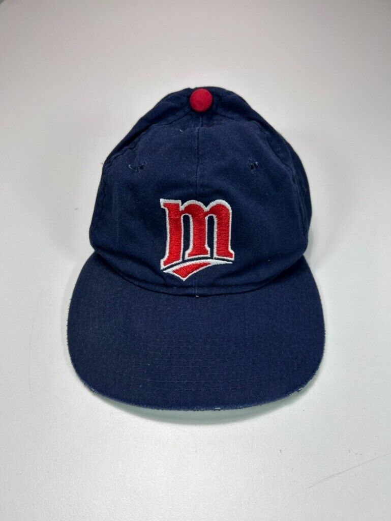 Vintage 90s Minnesota Twins MLB Embroidered Logo Snapback Hat OSFA Blue