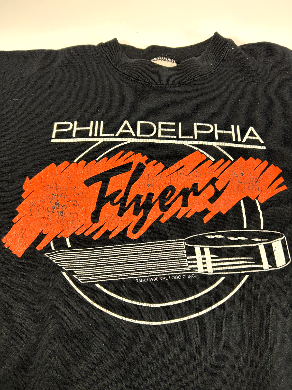 Vintage 1990 Philadelphia Flyers NFL Puck Graphic Spellout Sweatshirt Size XL