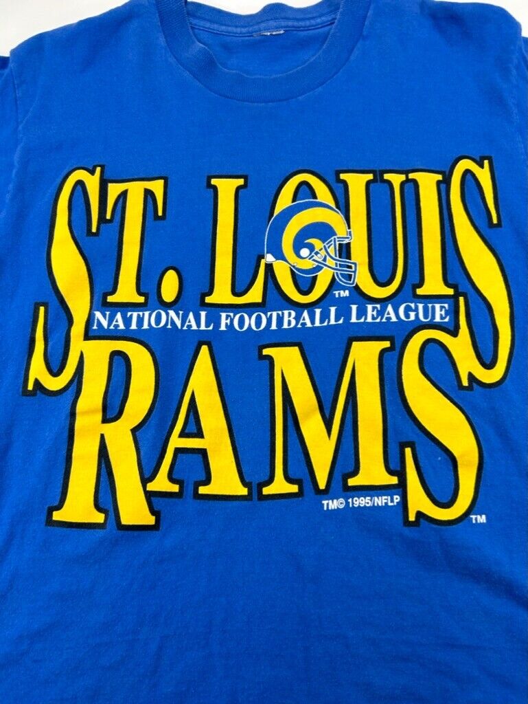 Vintage 1995 St Louis Rams NFL Spellout Helmet Graphic T-Shirt Size Medium 90s