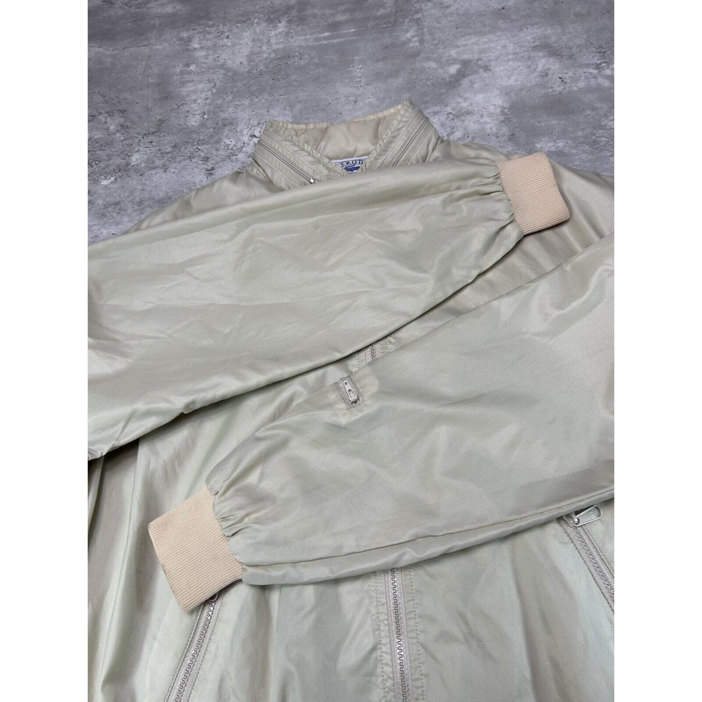 Vintage 1980s Izod Lacoste Nylon Full Zip Windbreaker Jacket Size XL Beige
