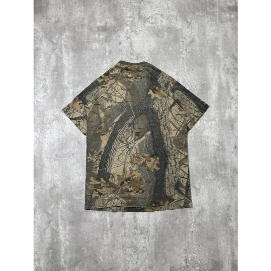 Vintage 90s Realtree Hardwoods Tree Camo Hunting T-Shirt Size Large
