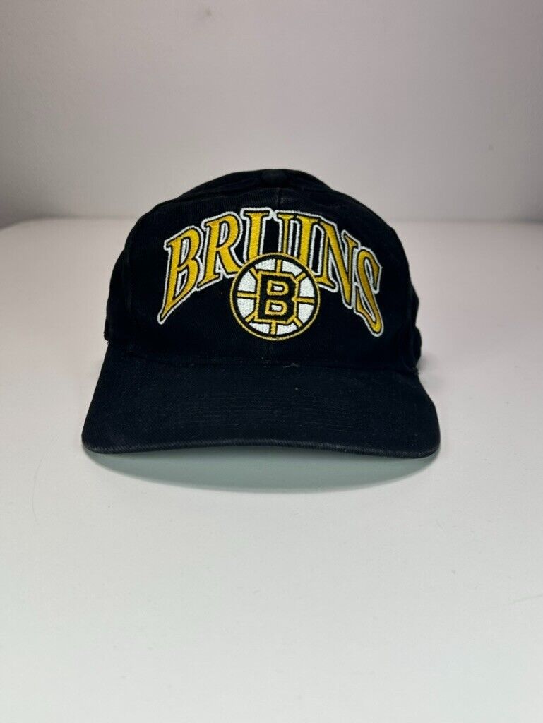 Vintage Boston Bruins NHL Starter Arc Spellout Embroidered Snapback Hat OSFA