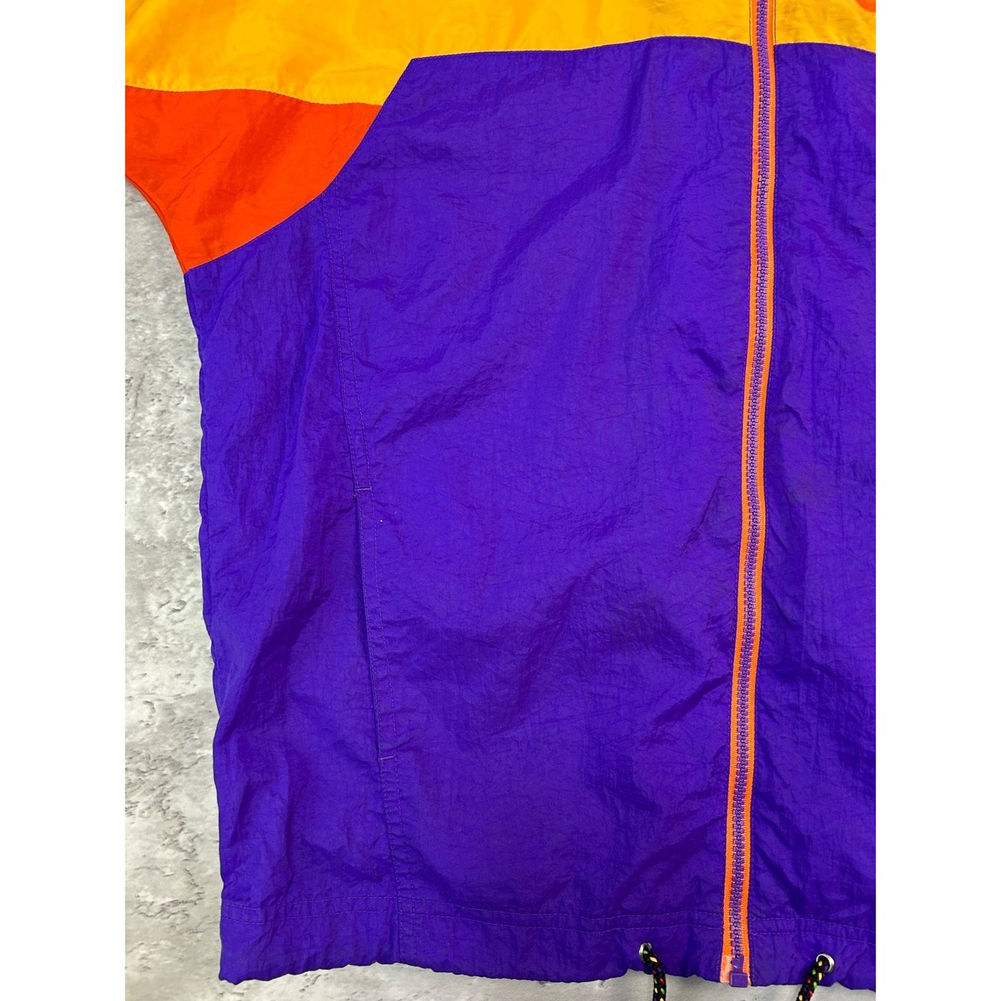 Vintage 80s/90s Nike Graphic Spellout Swoosh Nylon Windbreaker Jacket YOUTH L