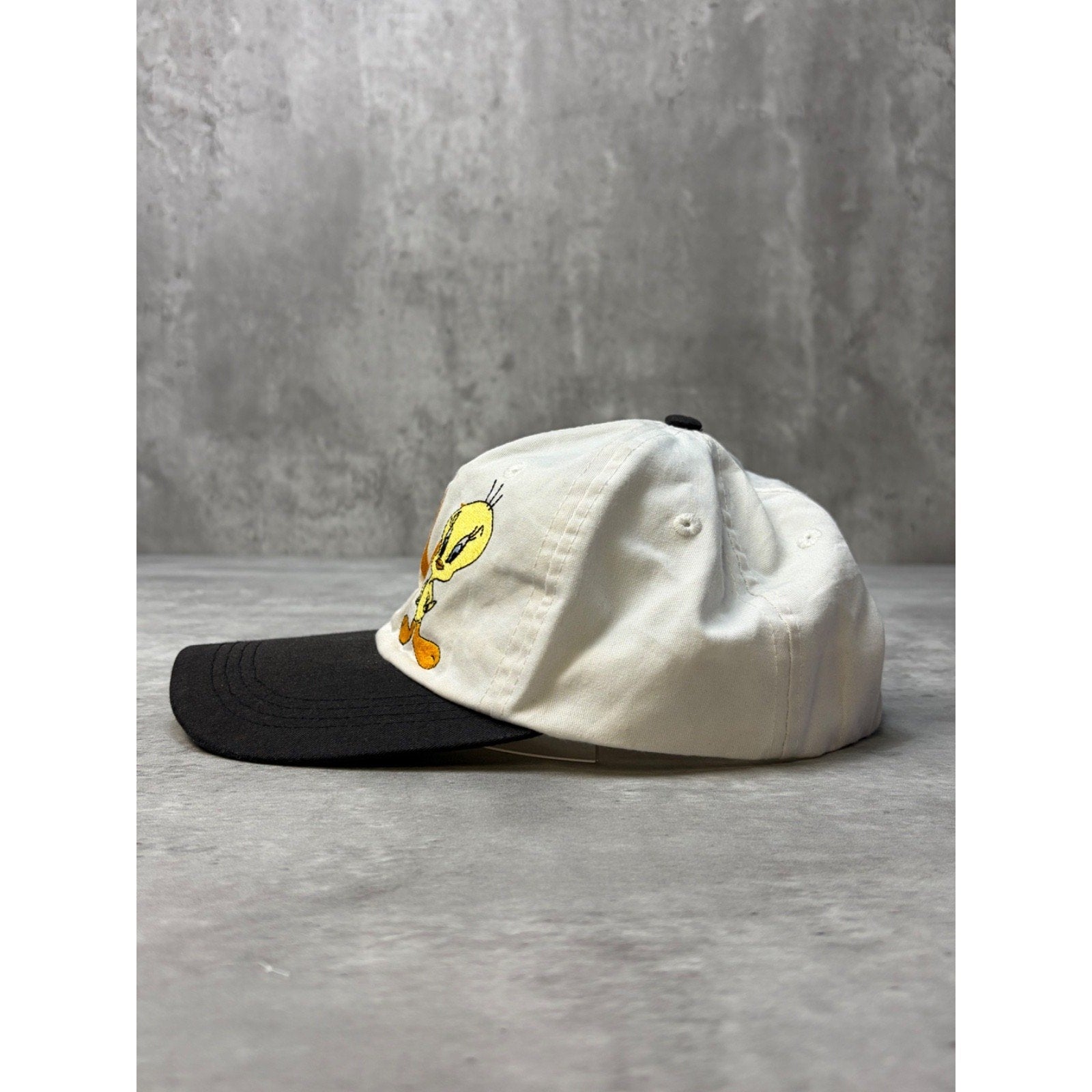 Vintage Looney Tunes Tweety Character Graphic Flexfit Hat OSFA