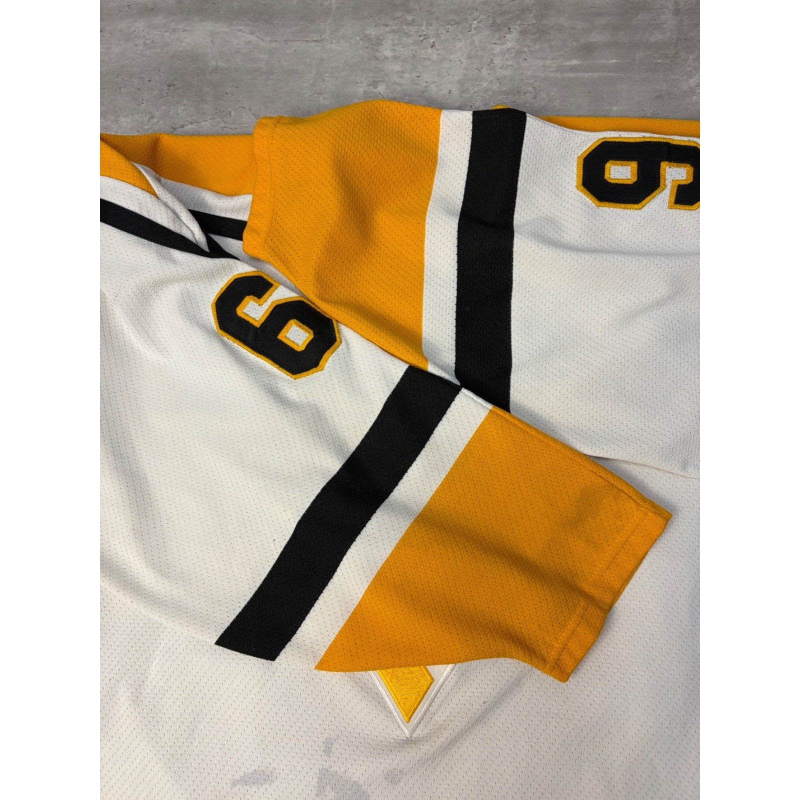 Vintage 90s Mario Lemieux #66 Pittsburgh Penguins NHL CCM Maska Jersey Size 2XL