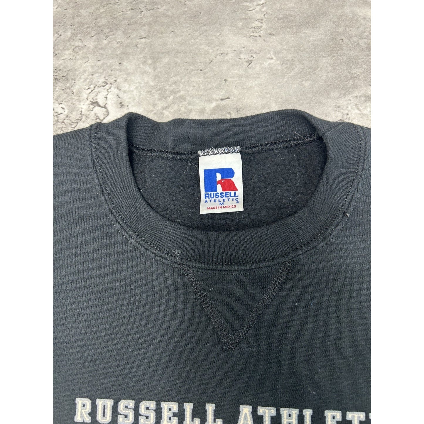 Vintage 90s Russell Athletics Spellout Graphic Pullover Sweatshirt Size Medium