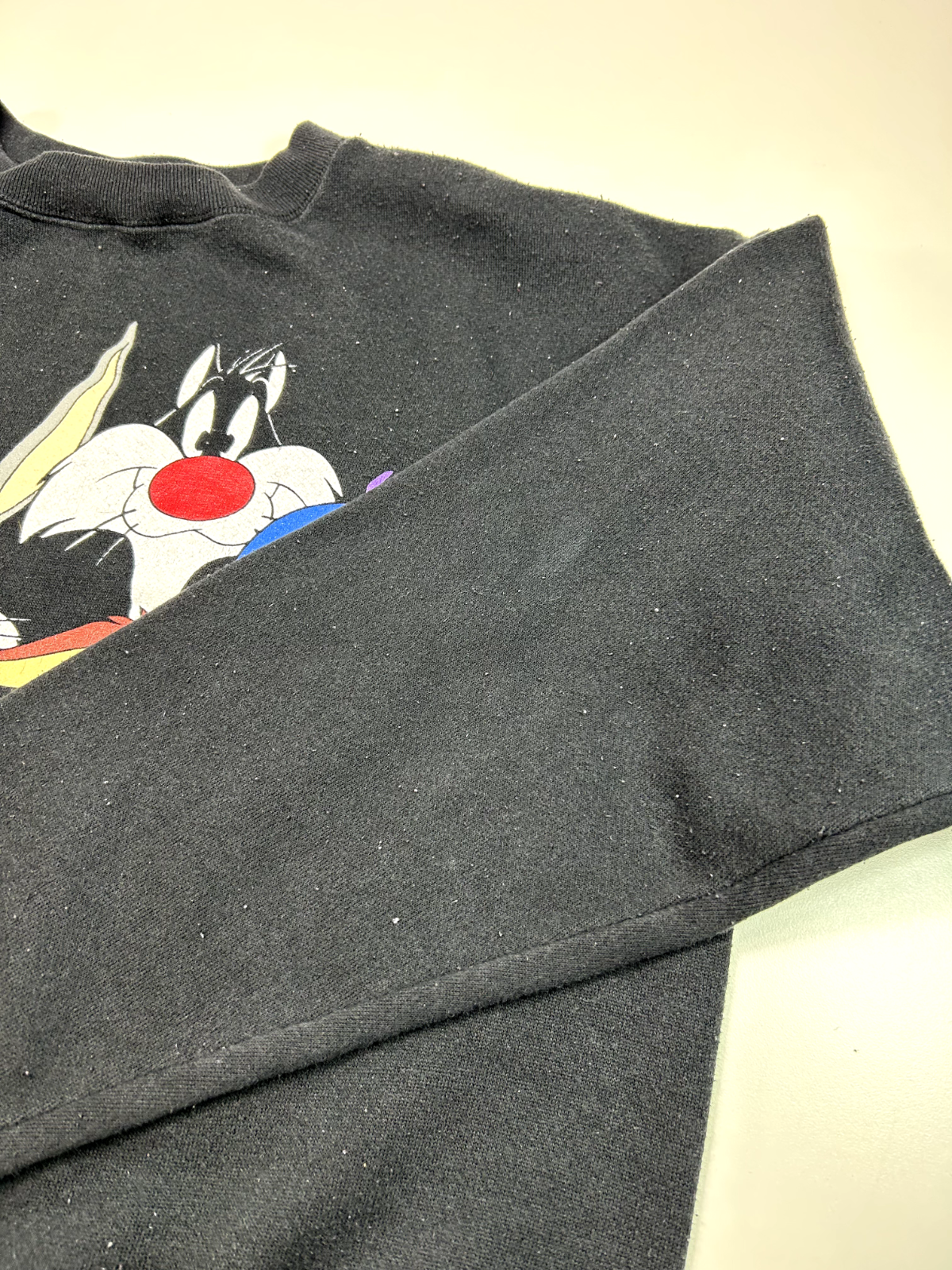 Vintage 1993 Looney Tunes Crew Cartoon Character Graphic Sweatshirt Size XL