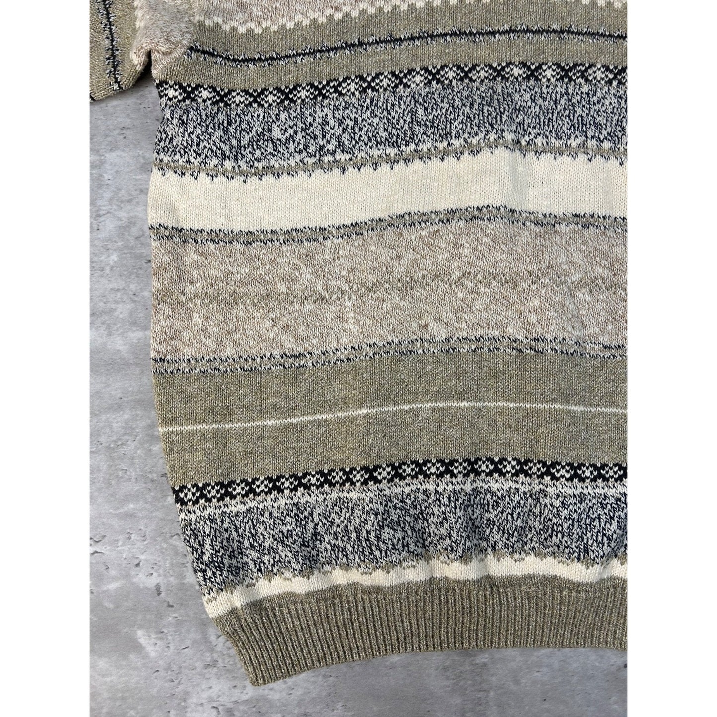 Vintage 90s Great Lakes Country Abstract Striped Collared Sweater Size Medium