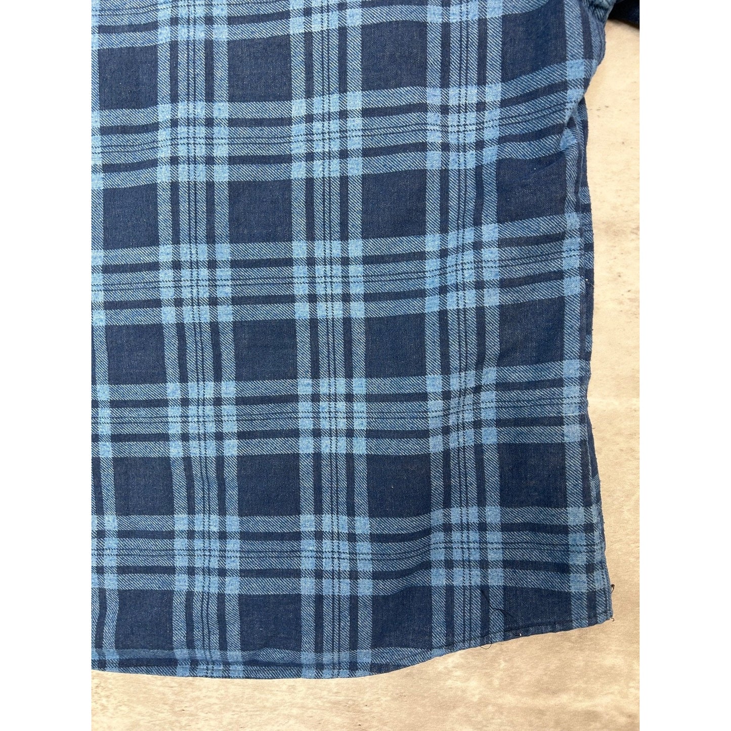 Vintage 80s/90s Insulated Plaid Long Sleeve Button Up Shirt Size Medium