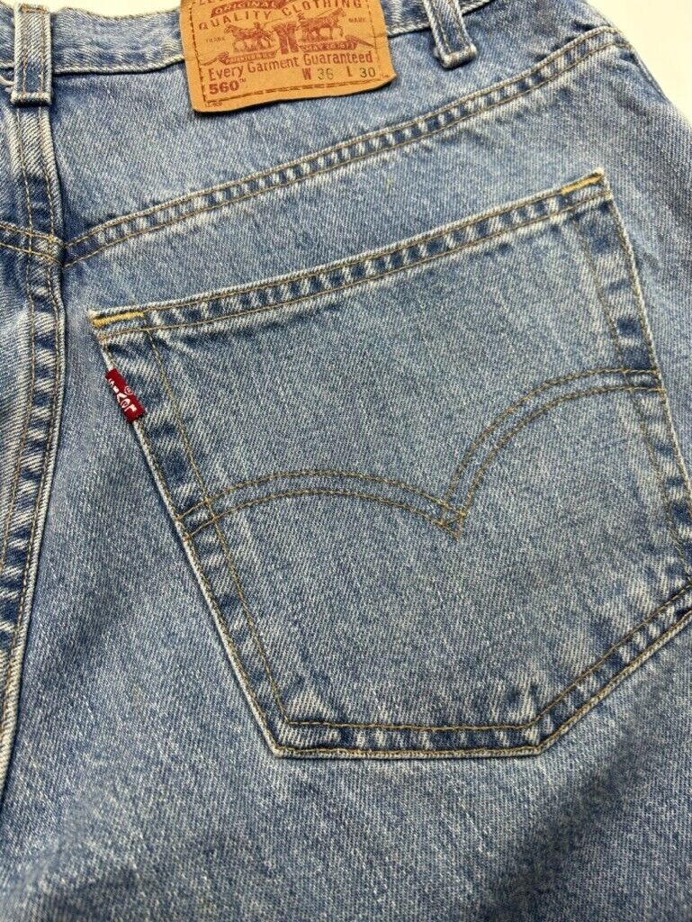 Vintage Levi's 560 Red Tab Light Wash Denim Pants Size 35