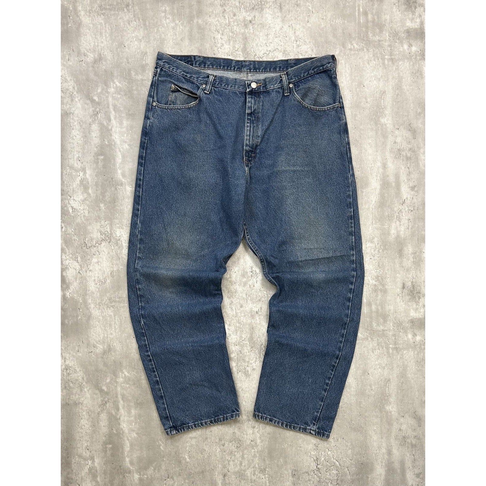 Vintage Wrangler Authentic Jeans Dark Wash Denim Workwear Pants Size 40