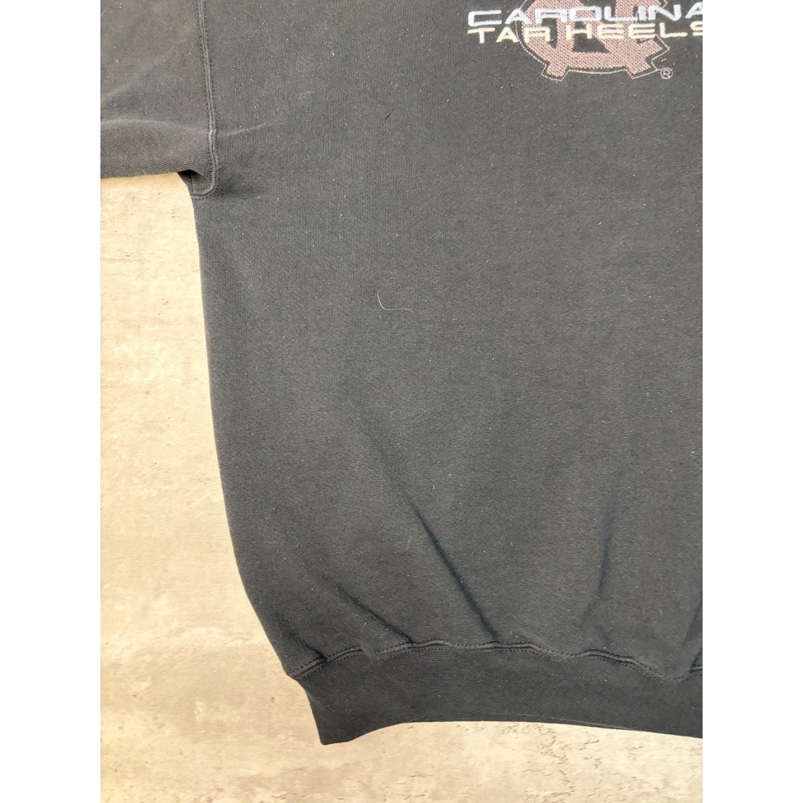 Vintage 90s Carolina Tarheels NCAA Embroidered Logo Sweatshirt Size XL