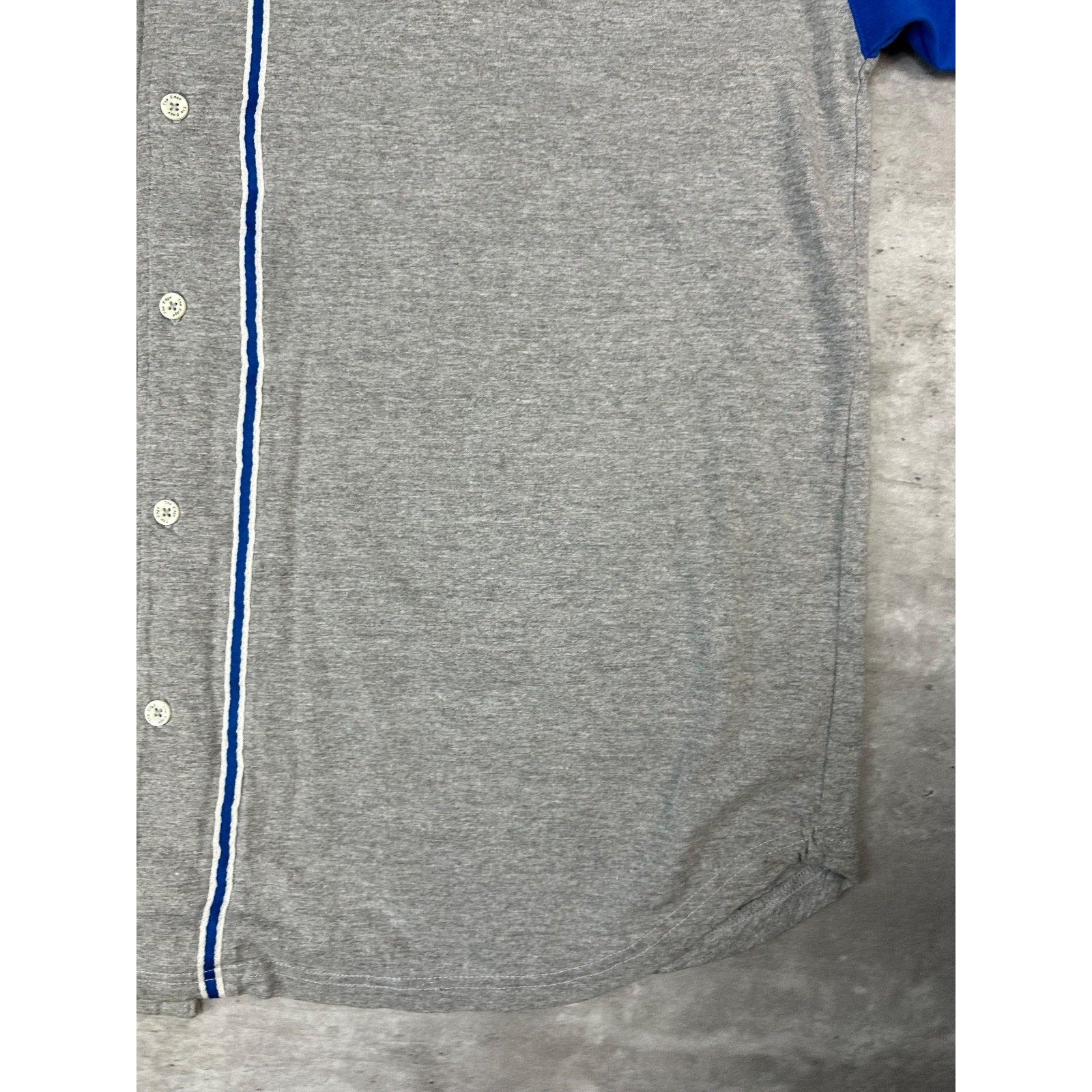 Vintage Detroit Lions NFL Embroidered Two Tone Baseball Jersey Size XL