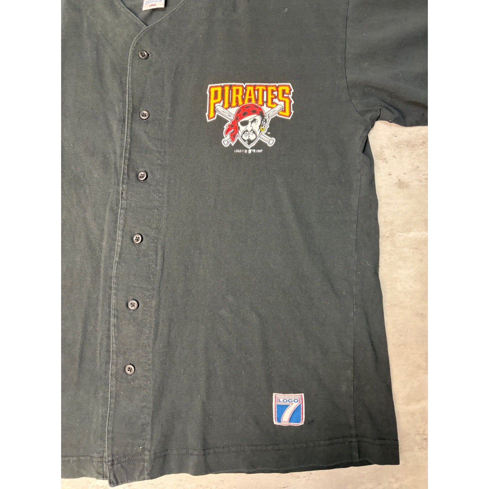 Vintage 1997 Pittsburgh Pirates MLB Graphic Logo Baseball Jersey Size Large