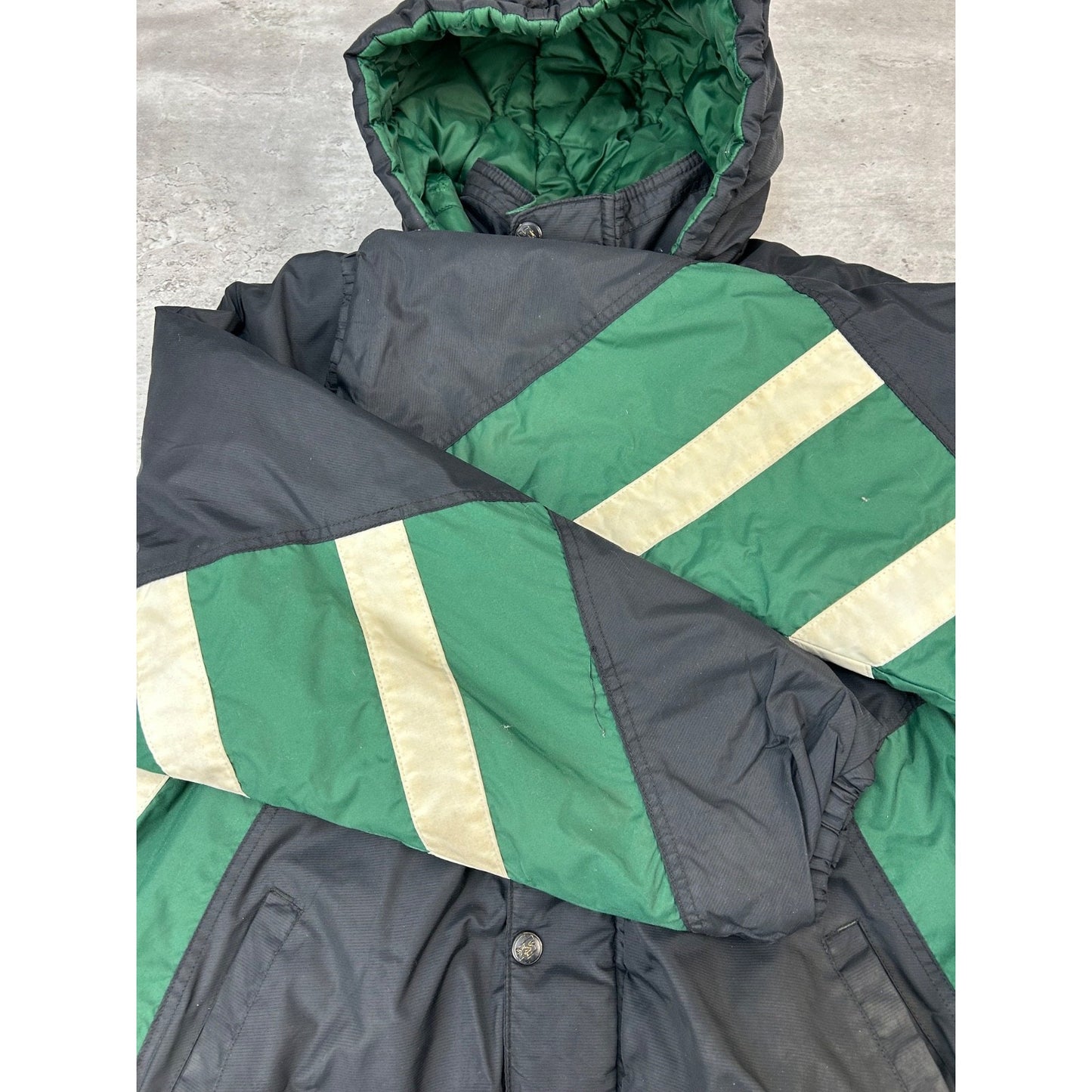 Vintage 90s Dallas Stars NHL Embroidered Insulated Starter Jacket Size Medium