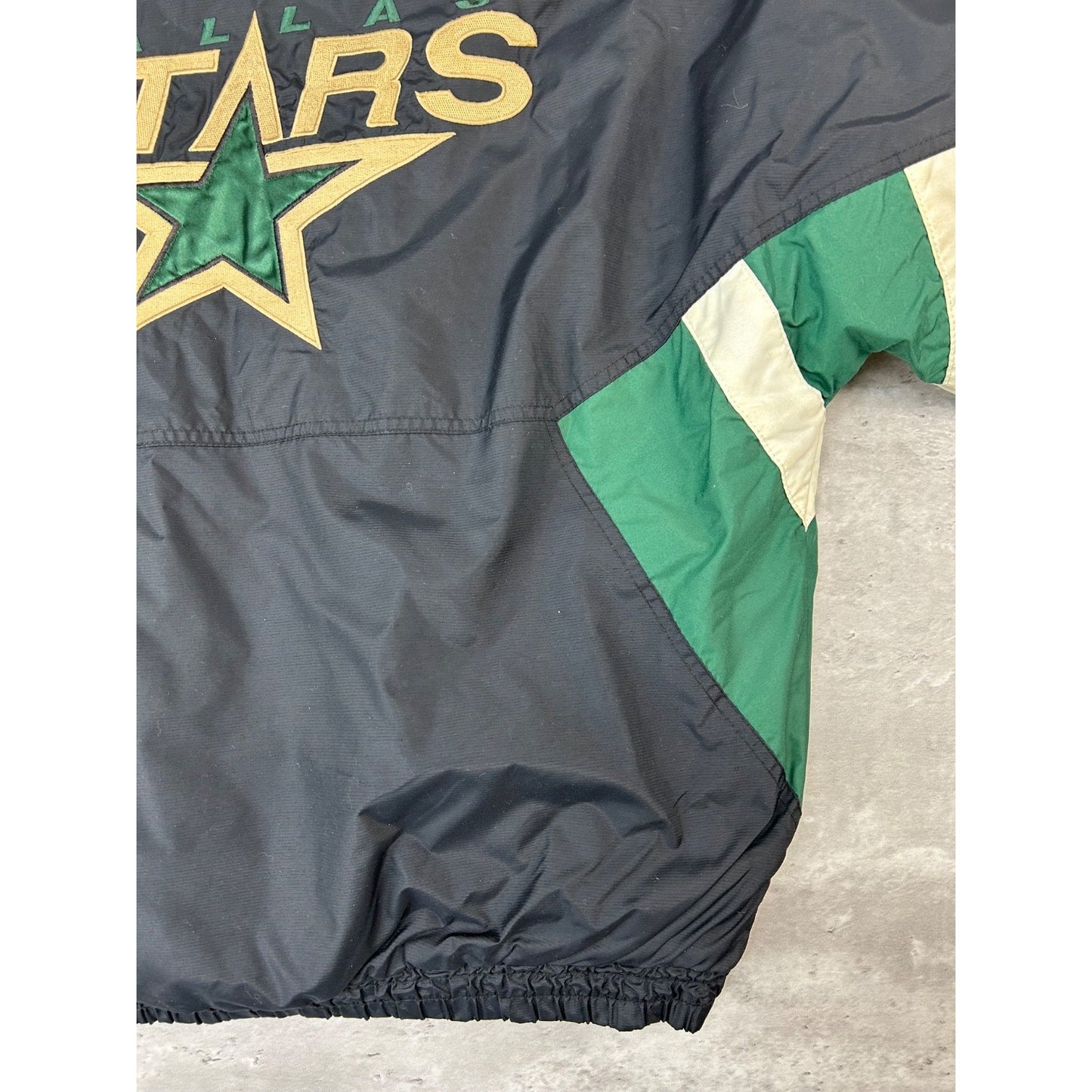 Vintage 90s Dallas Stars NHL Embroidered Insulated Starter Jacket Size Medium