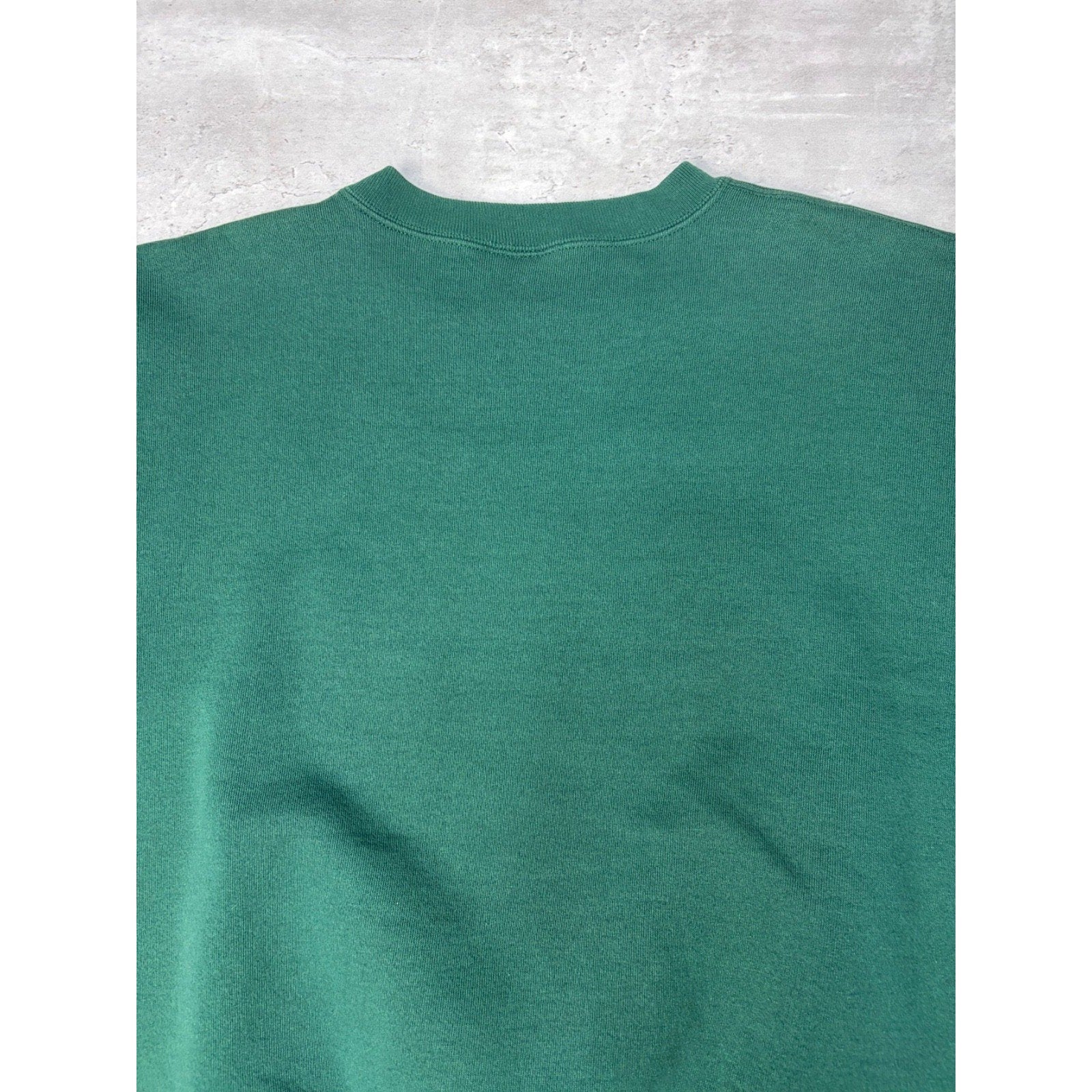 Vintage Notre Dame Fighting Irish NCAA Embroidered Logo Sweatshirt Size XL