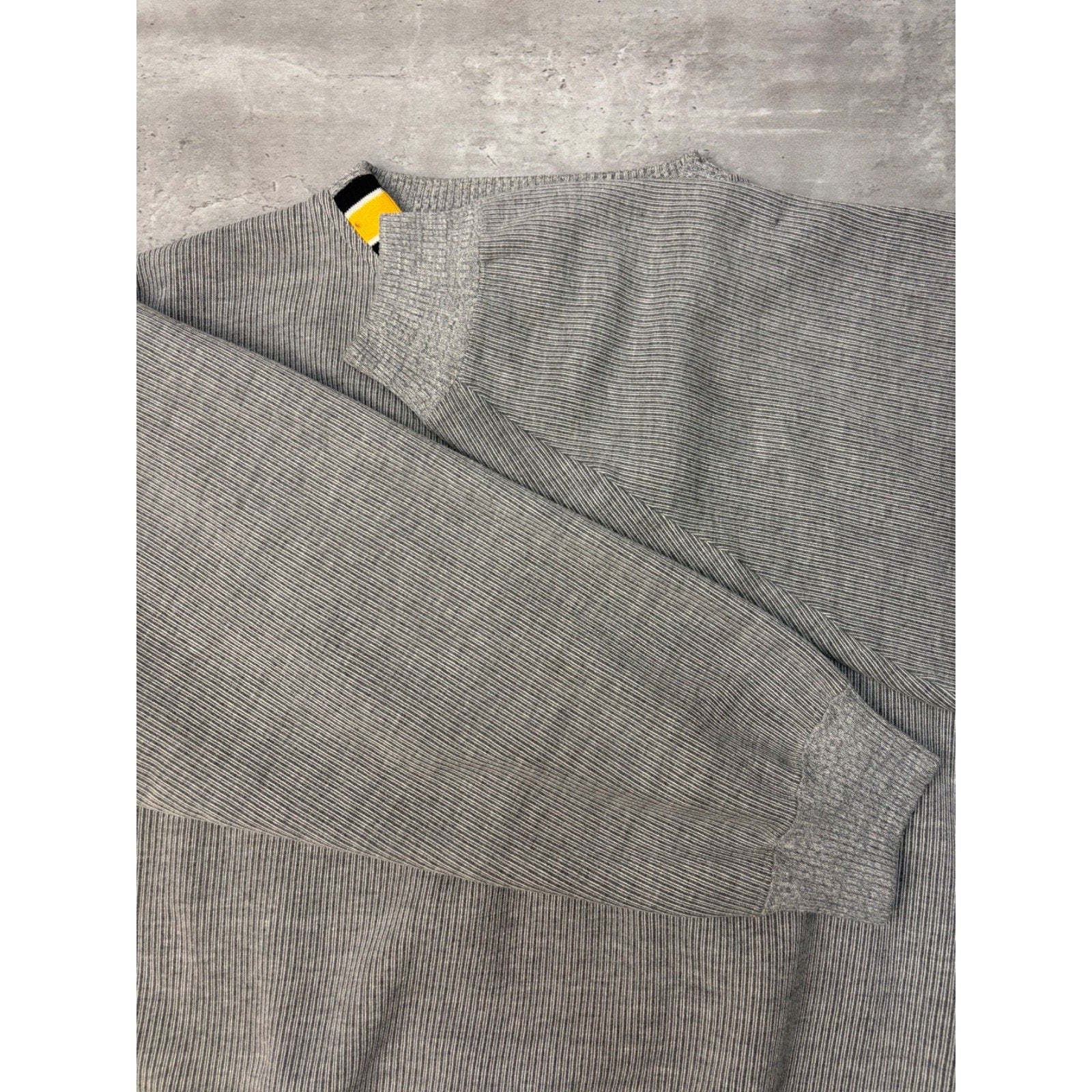 Vintage Pittsburgh Penguins NHL Embroidered Logo Spellout Sweatshirt Size XL