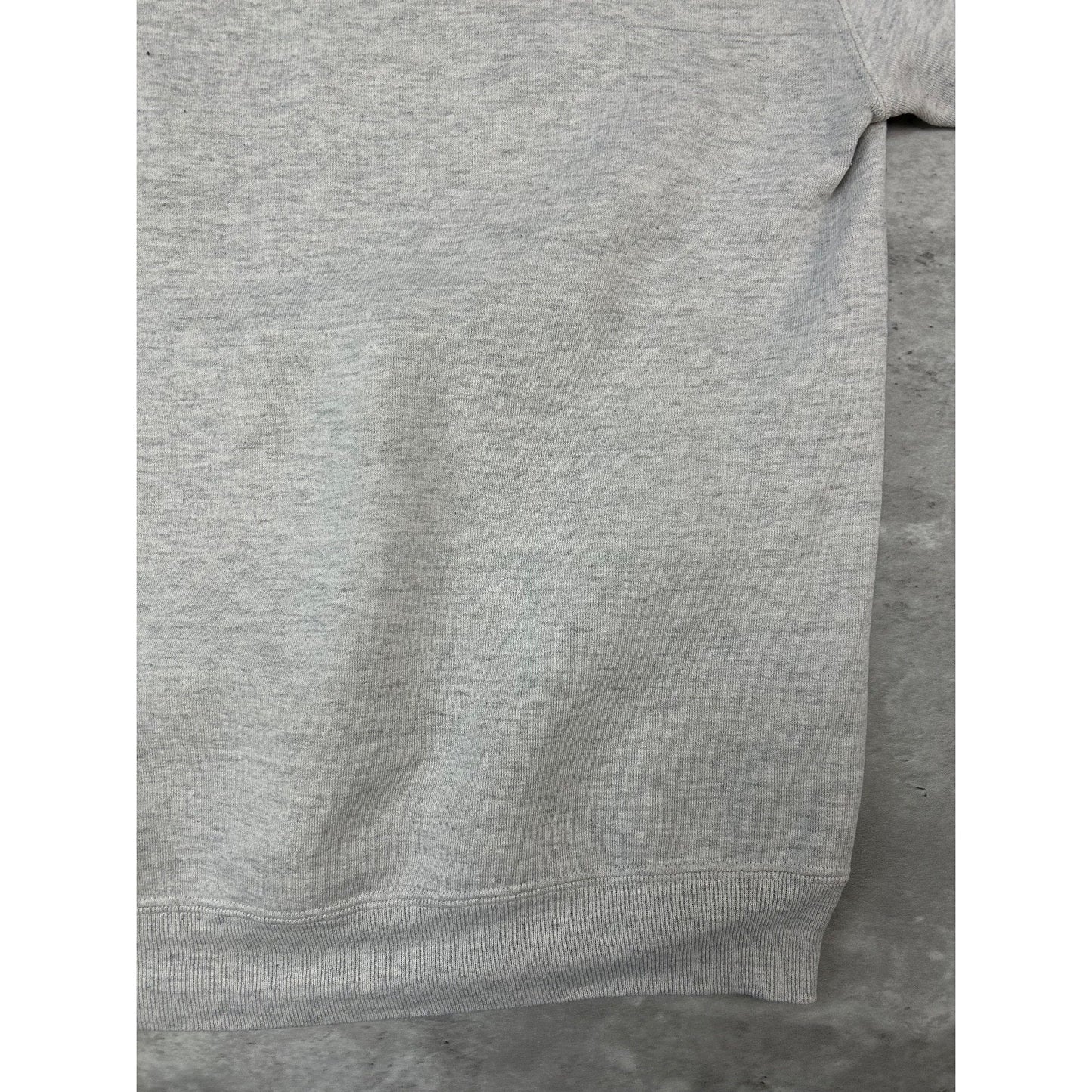 Vintage 90s Iowa Hawkeyes NCAA Embroidered Arc Spellout Sweatshirt Size XL