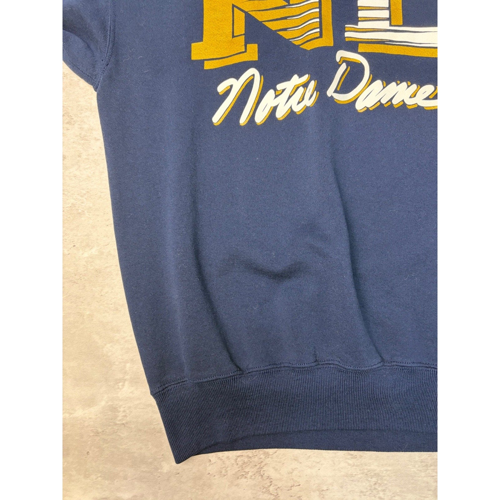 Vintage Notre Dame Fighting Irish NCAA Script Spellout Sweatshirt Size Large