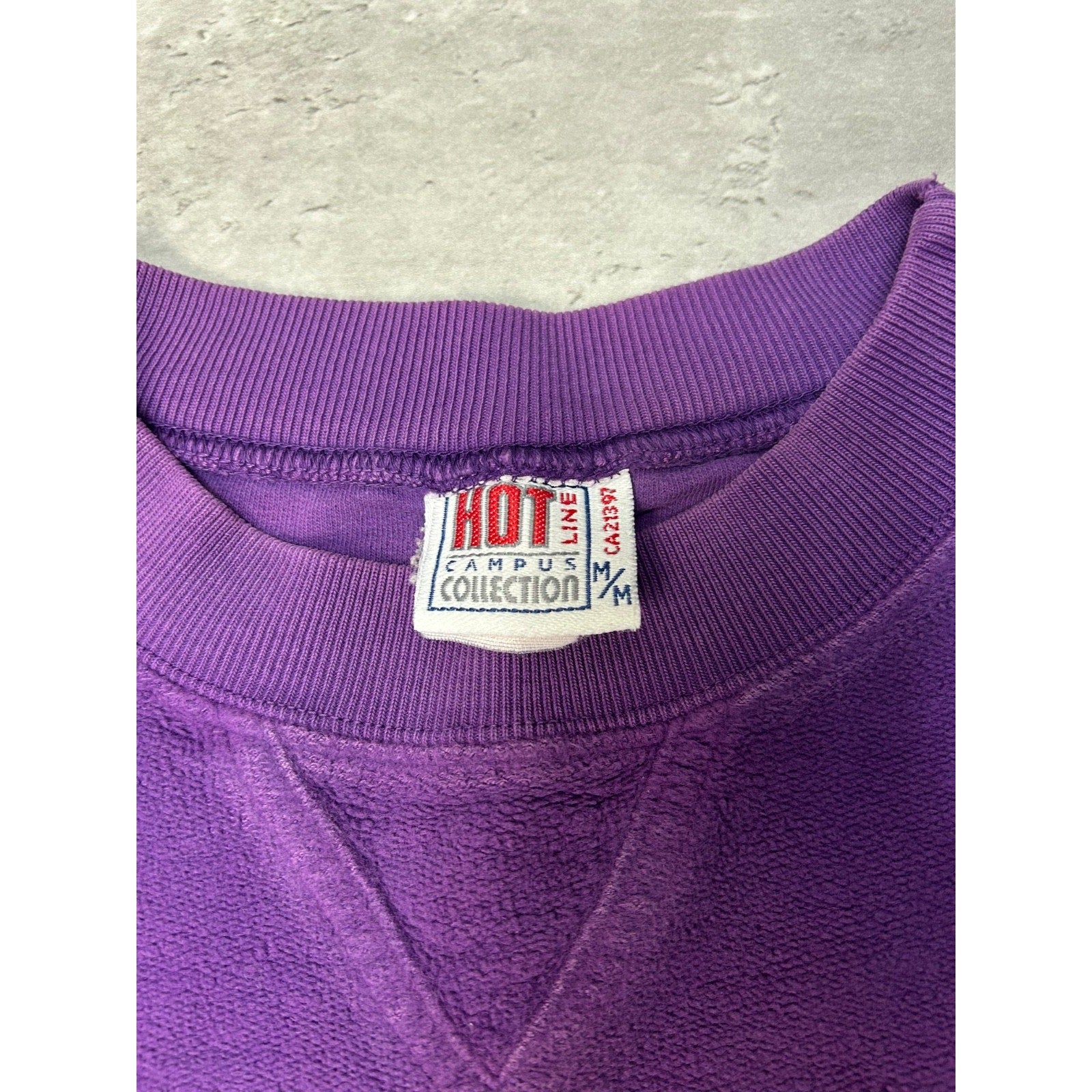 Vintage 90s University Of Western Embroidered Spellout Sweatshirt Size Medium