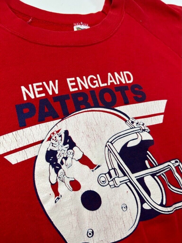 Vintage 80s New England Patriots NFL Helmet Graphic Sweatshirt Size Large