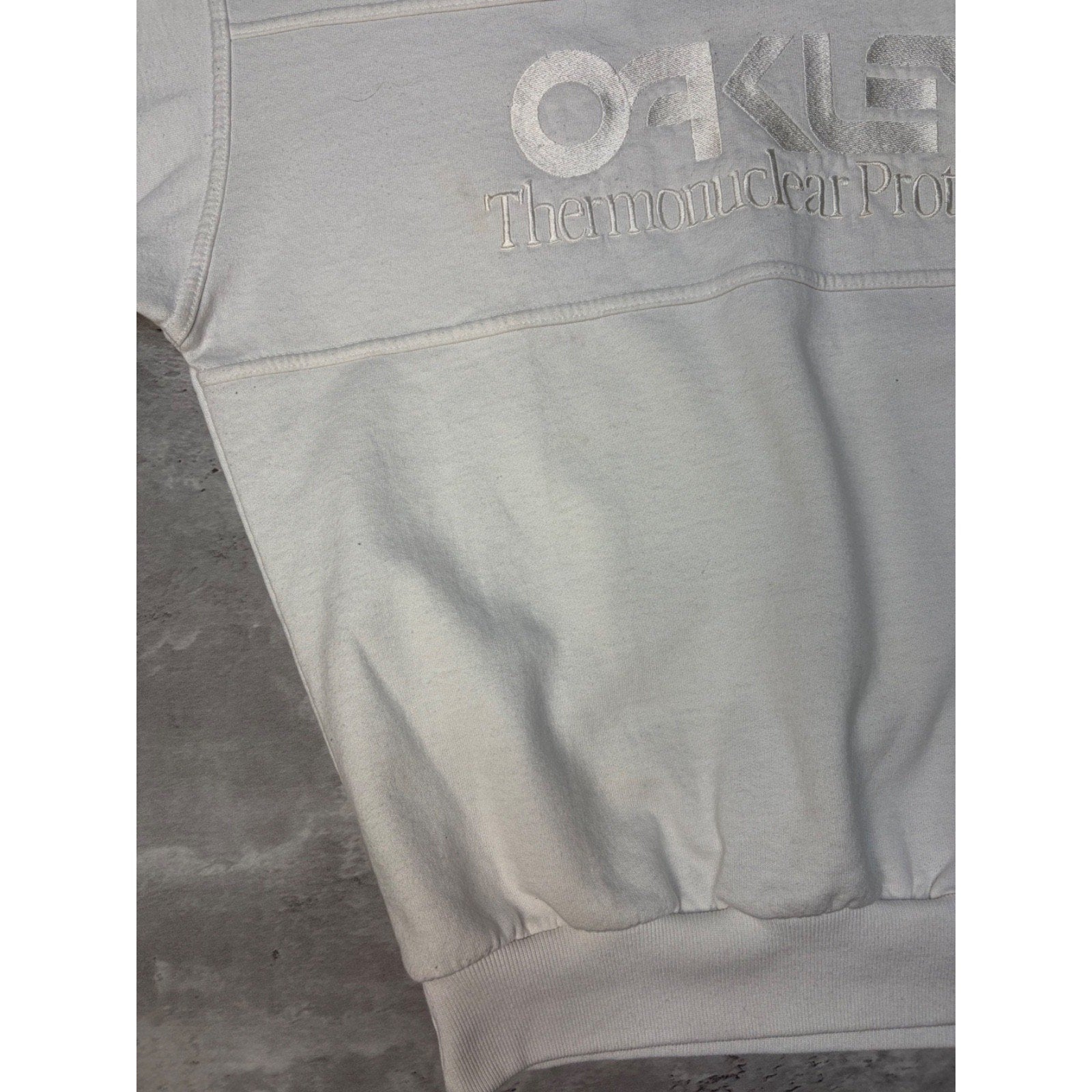 Vintage 80s/90s Oakley Thermonuclear Dynamics Tonal Sweatshirt Size Medium