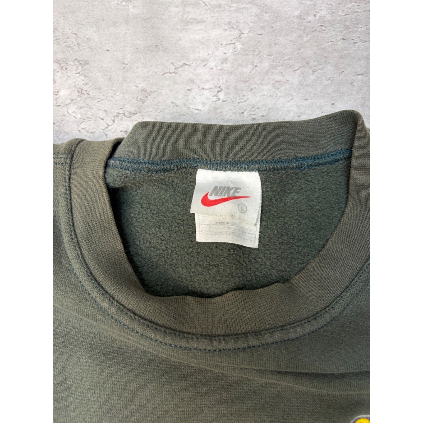 Vintage Nike Embroidered Swoosh Logo Sweatshirt Size Large
