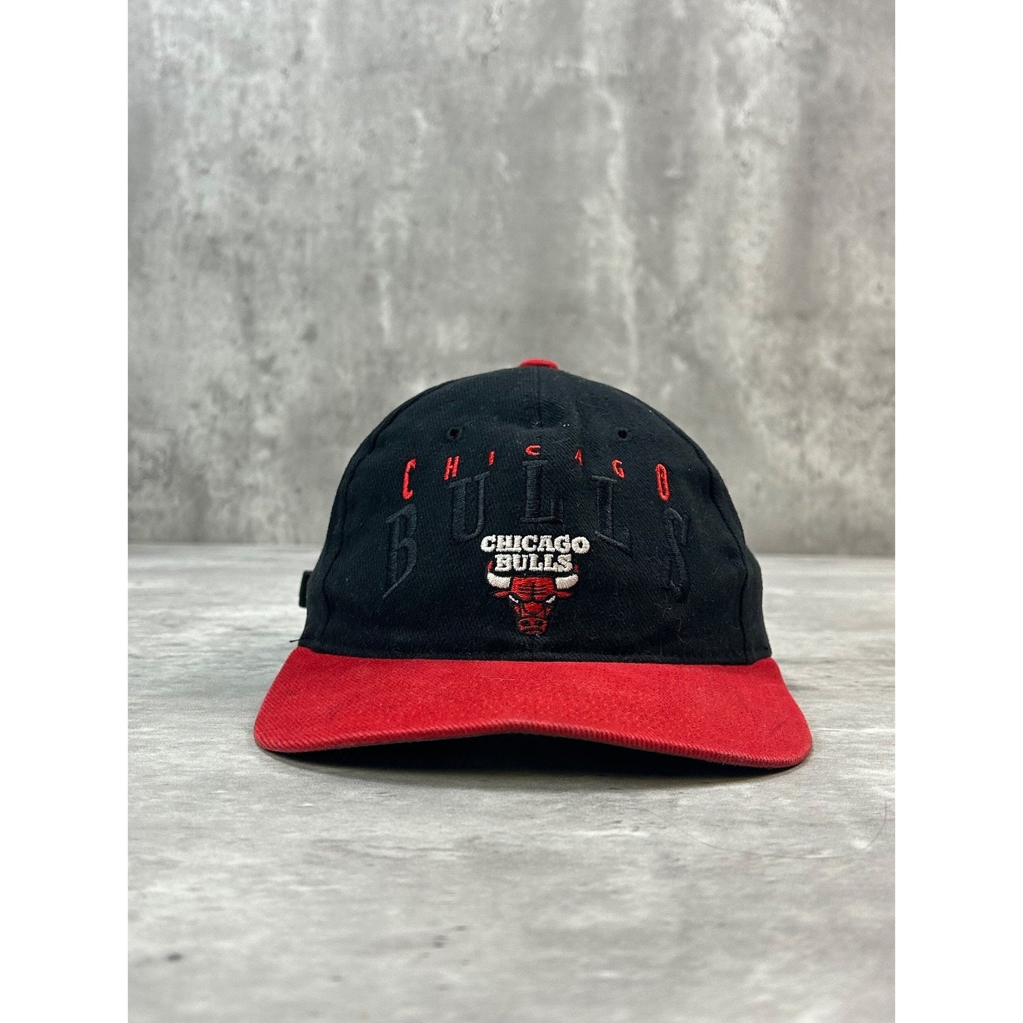 Vintage 90s Chicago Bulls NBA Embroidered Spellout Strapback Hat OSFA