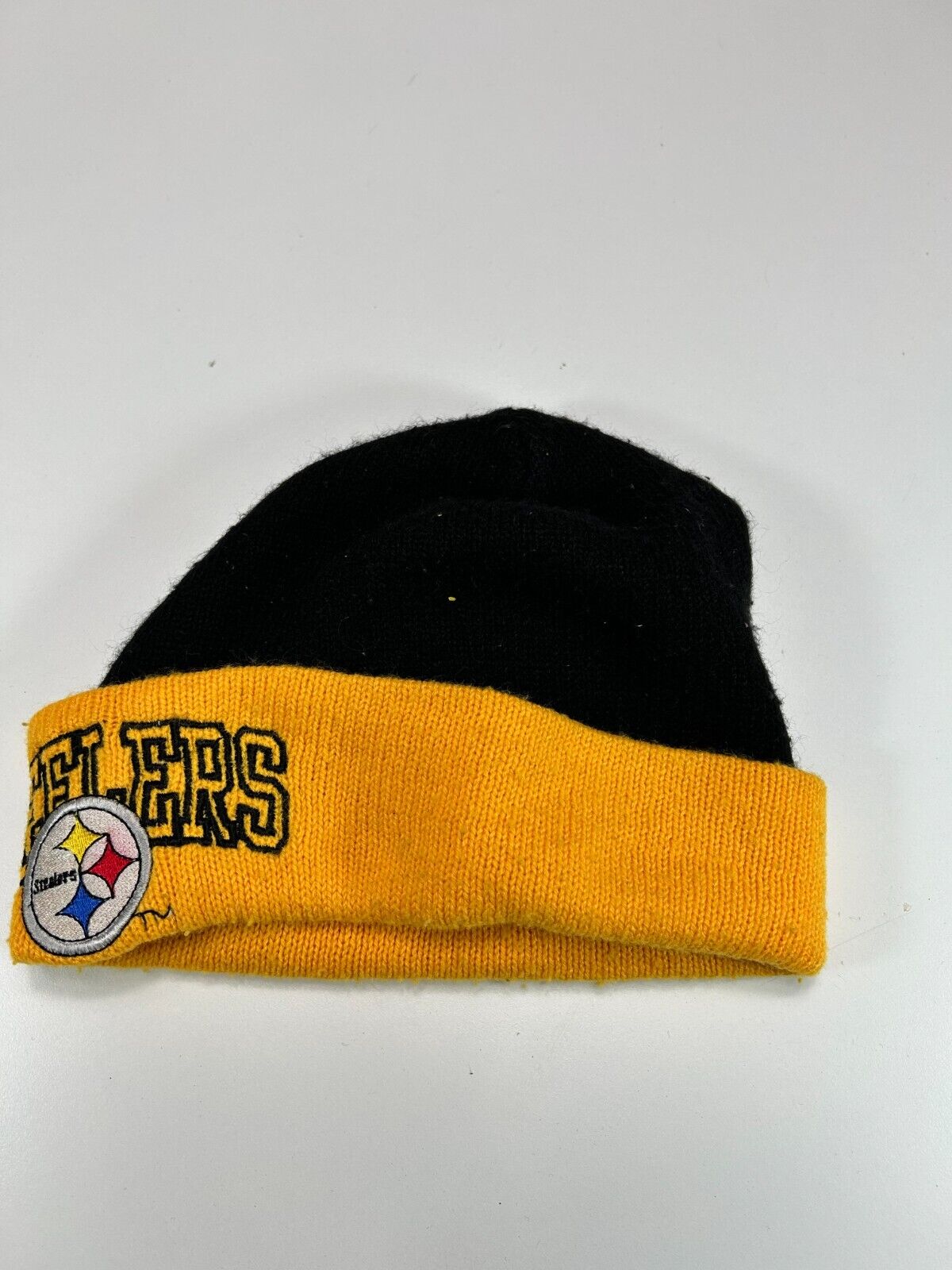 Vintage Pittsburgh Steelers NFL Embroidered Logo Spell Out Beanie Hat OSFA