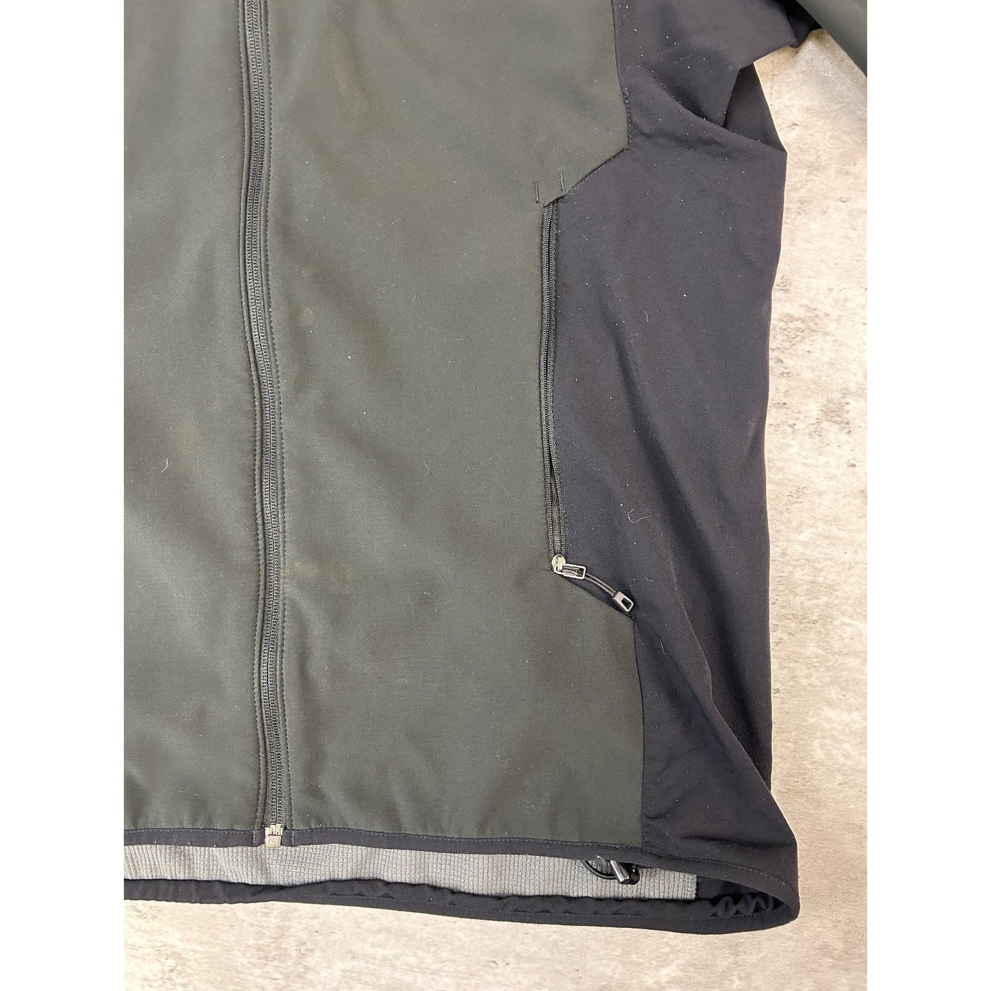 Vintage Patagonia Tonal Spellout Logo Nylon Full Zip Jacket Size Medium Black