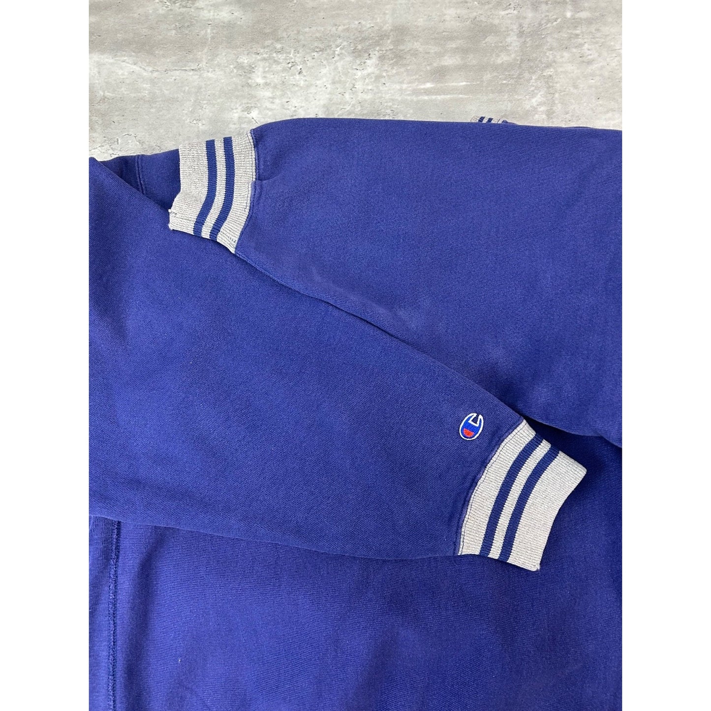 Vintage 90s Champion Embroidered Spellout Reverse Weave Sweatshirt Size Large