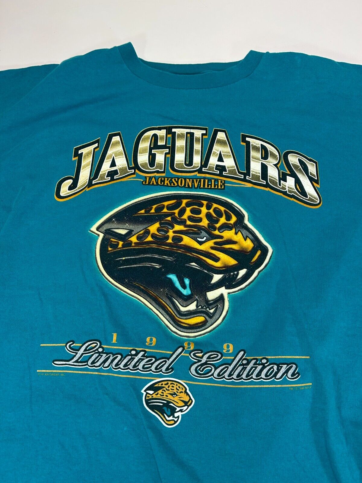 Vintage 1999 Jacksonville Jaguars NFL Limited Edition Spell Out T-Shirt Size 2XL