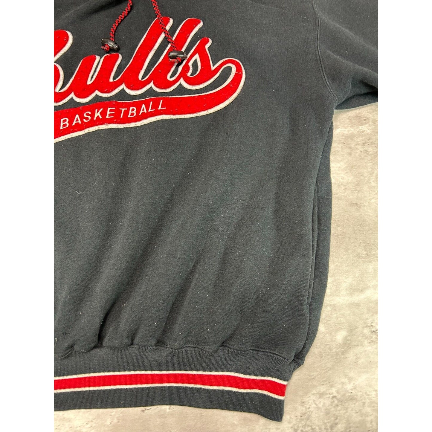 Vintage 90s Chicago Bulls NBA Script Spellout Hooded Starter Sweatshirt Large